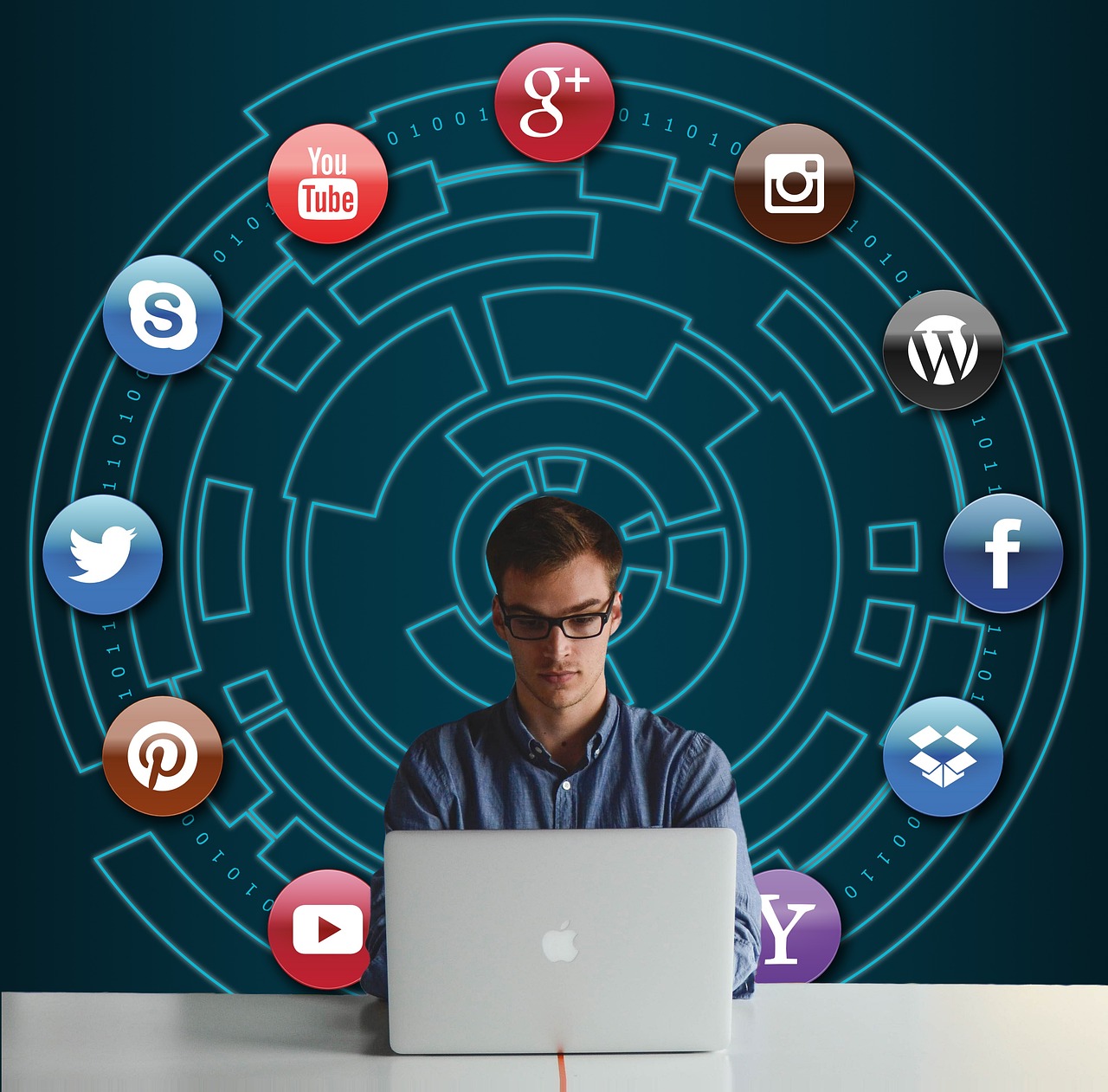 2024新澳资料免费精准17码,智能化数据执行策略_云技术版GF15.58.82