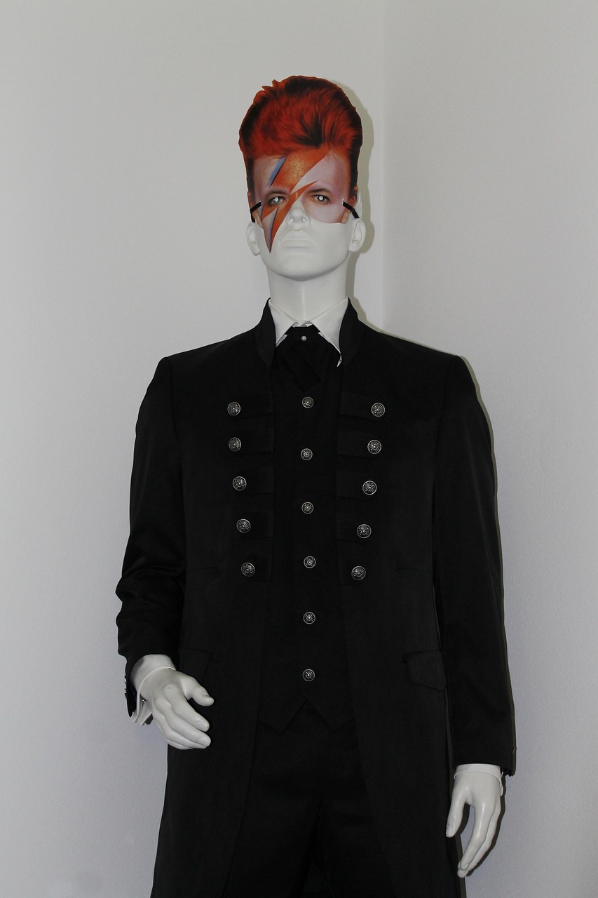 影视巨星宋晓峰的多面魅力展现