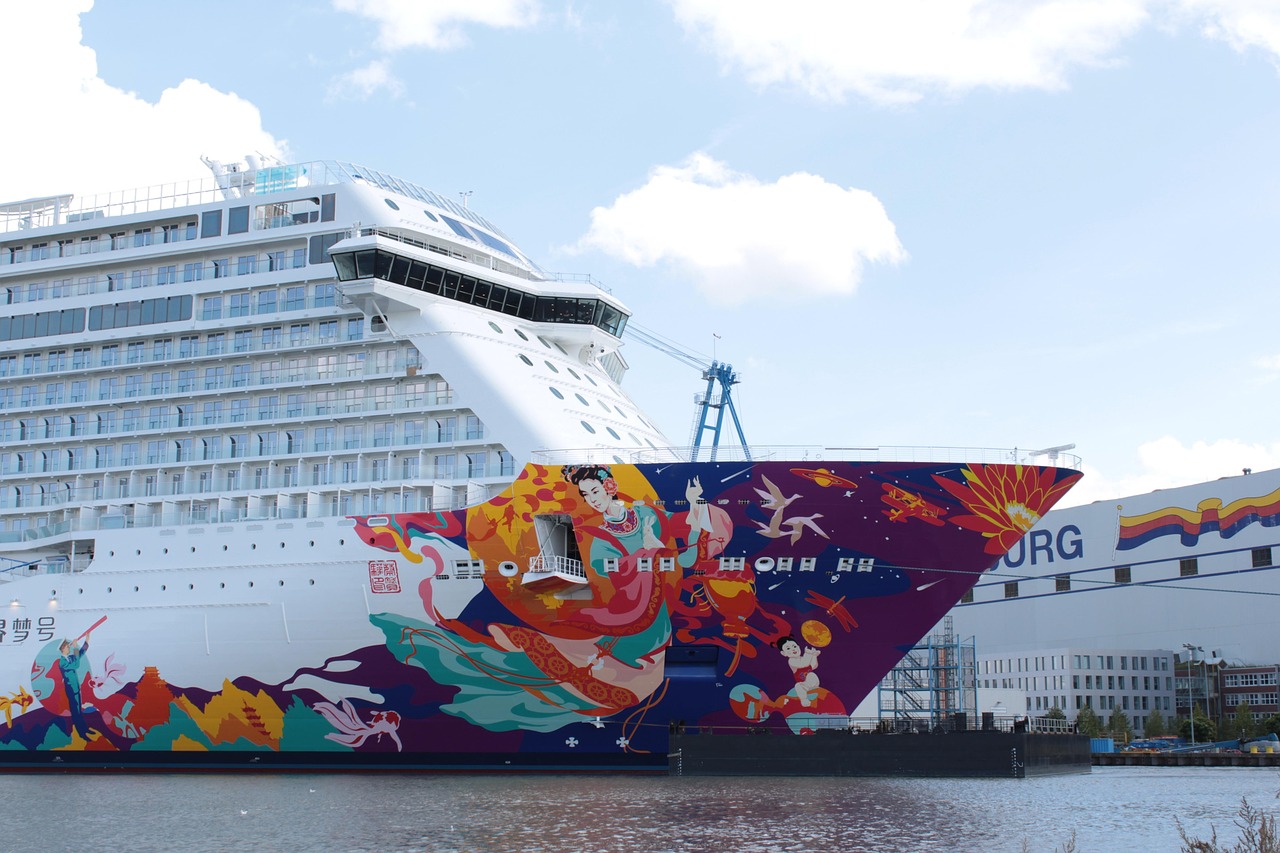 美国最新邮轮,奢华海洋探索之旅