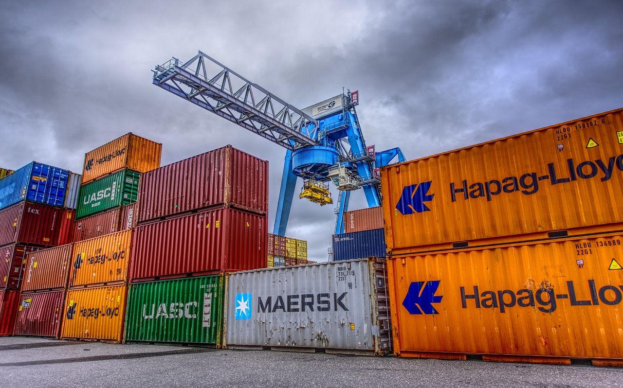 五月集装箱价格走势分析与预测