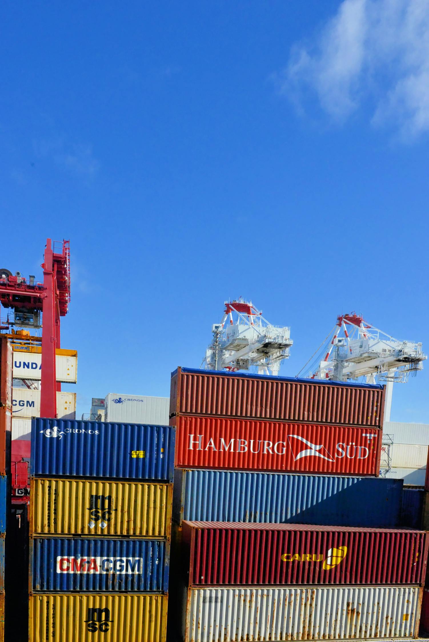 五月集装箱价格走势分析与预测